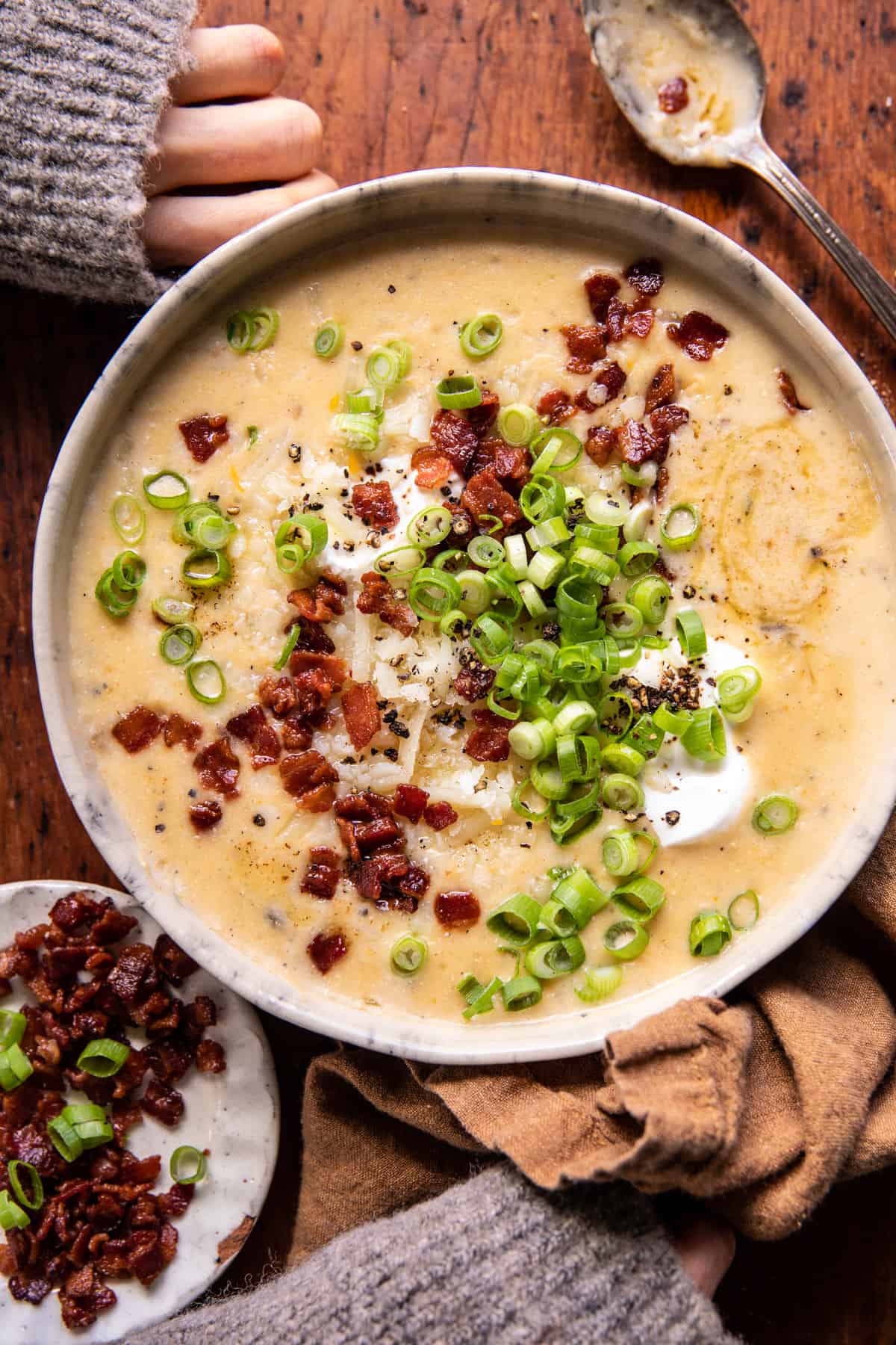 Salsa Verde's Secret: Creamy, Spicy Baked Potato Soup Recipe